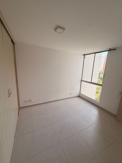 Apartamento de 3 alcobas en venta en Bochalema, Cali, 66 m² · foto 11 de 13