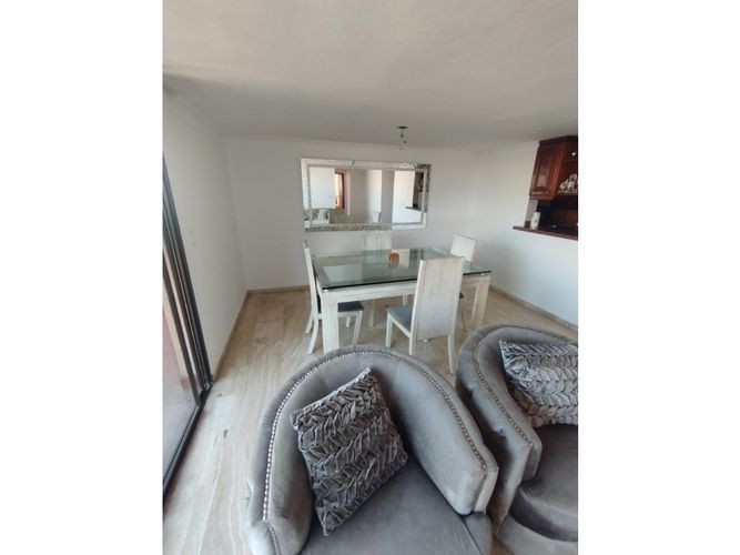 Apartamento de 4 alcobas en venta en La Flora, Cali, 98 m² · foto 3 de 24