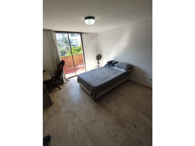 Apartamento de 4 alcobas en venta en La Flora, Cali, 98 m² · foto 13 de 24