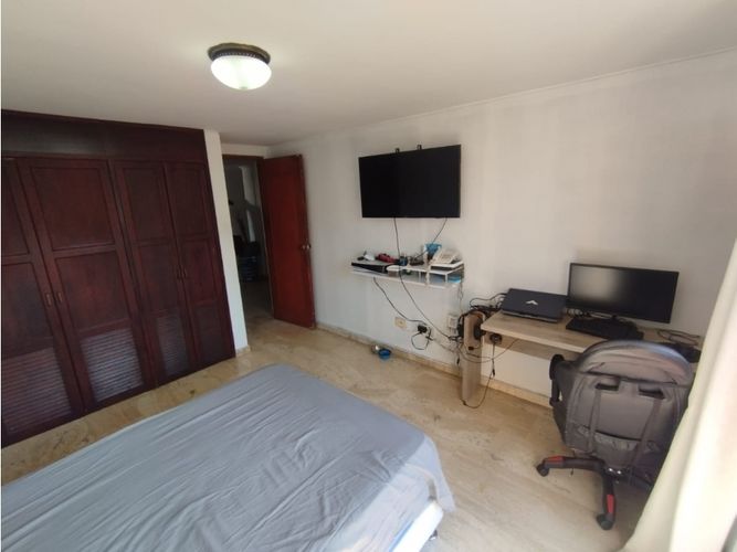 Apartamento de 4 alcobas en venta en La Flora, Cali, 98 m² · foto 15 de 24