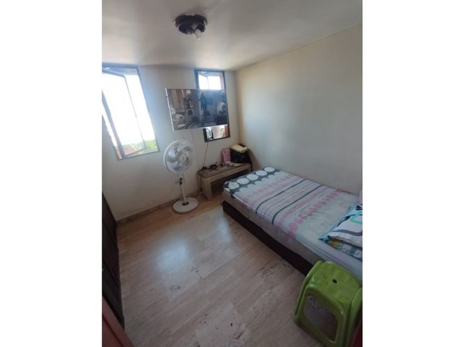 Apartamento de 4 alcobas en venta en La Flora, Cali, 98 m² · foto 17 de 24