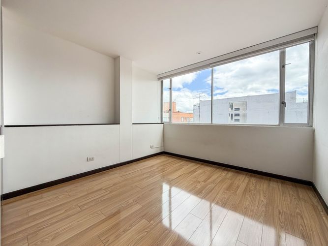 Apartamento de 3 alcobas en venta en Chicó Navarra, Bogotá, 156 m² · foto 7 de 12