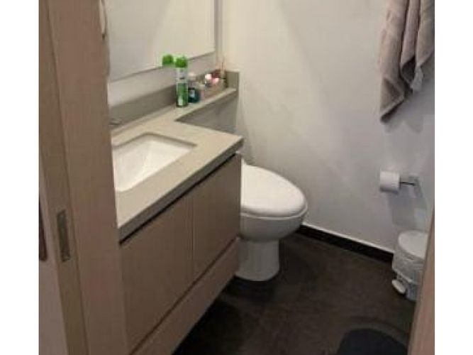 Apartamento de 2 alcobas en venta en El Poblado, Medellín, 90 m² · foto 15 de 24