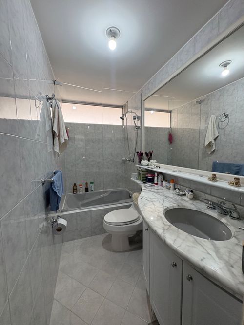 Apartamento de 3 alcobas en venta en Chico Norte, Bogotá, 94 m² · foto 7 de 11