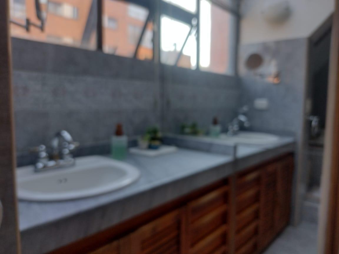 Casa en venta en Chicó Navarra, Bogotá · foto 10 de 13