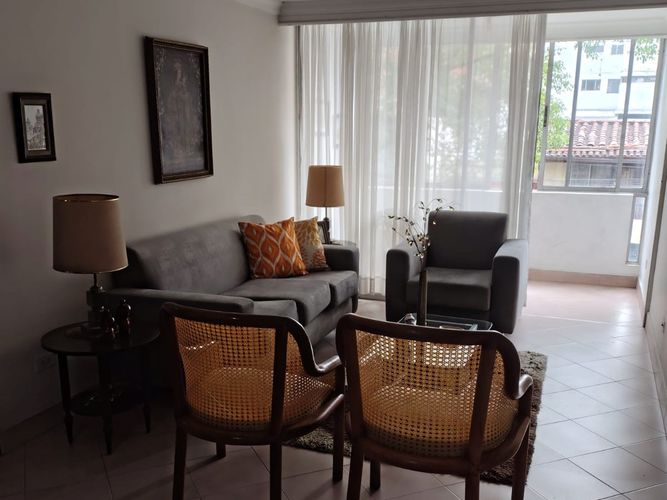 Apartamento de 2 alcobas en venta en Laureles, Medellín, 87 m² · foto 3 de 20