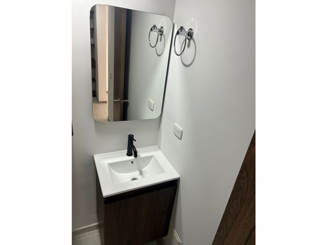 Apartamento de 2 alcobas en venta en La Badea, Pereira, 62 m² · foto 6 de 17