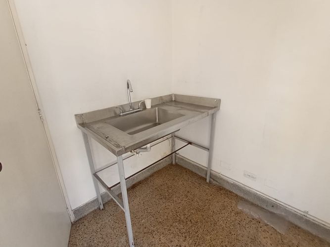Bodega en arriendo en Virgen Del Carmen, Sabaneta, 300 m² · foto 12 de 15