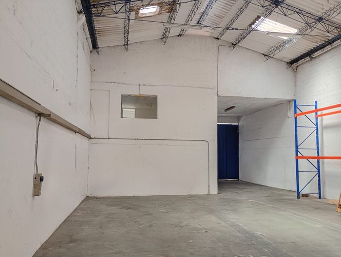 Bodega en arriendo en Virgen Del Carmen, Sabaneta, 300 m² · foto 2 de 15