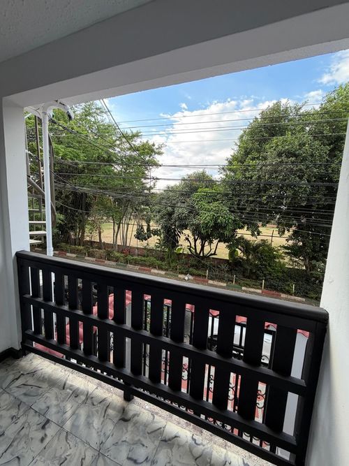 Casa de 5 alcobas en venta en Departamental, Cali · foto 6 de 15