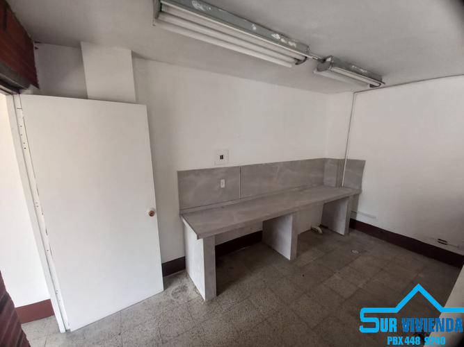 Oficina en arriendo en Zona Centro, Envigado, 480 m² · foto 10 de 24