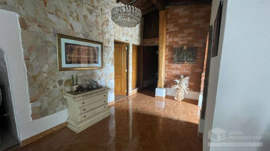 Casa de 3 alcobas en venta en San Cristobal, Medellín, 700 m² · foto 5 de 12