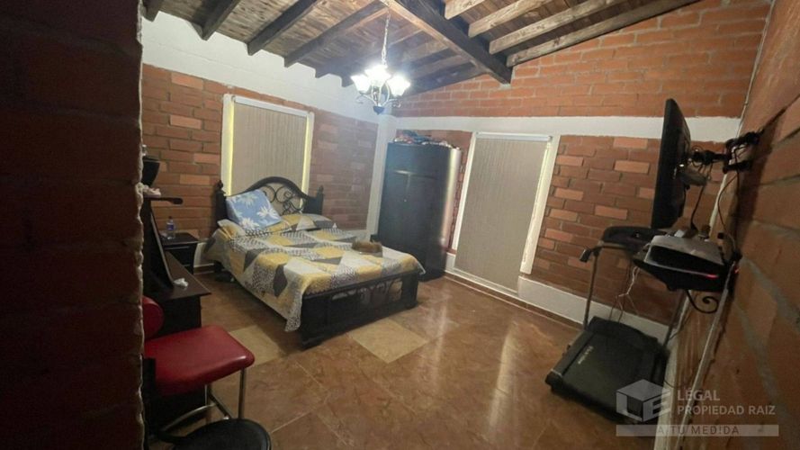Casa de 3 alcobas en venta en San Cristobal, Medellín, 700 m² · foto 7 de 12