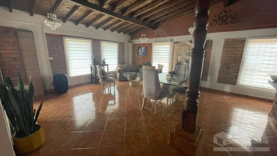 Casa de 3 alcobas en venta en San Cristobal, Medellín, 700 m² · foto 9 de 12