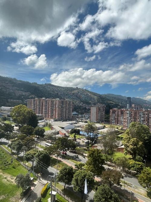 Apartaestudio en venta en El Redil, Bogotá, 35 m² · foto 2 de 20