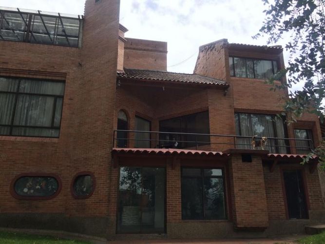 Casa de 5 alcobas en venta en Sotileza, Bogotá, 490 m² · foto 2 de 23