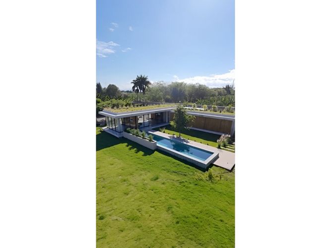 Casa de 3 alcobas en venta en Rozo, Palmira, 230 m² · foto 3 de 13