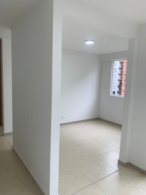 Apartamento en venta en Valle Del Lili, Cali · foto 3 de 9