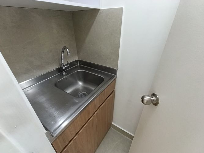 Oficina en arriendo en El Poblado, Medellín, 37 m² · foto 6 de 11