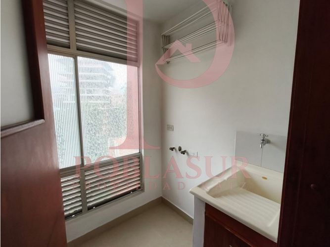 Apartamento de 2 alcobas en arriendo en Lalinde, Medellín, 85 m² · foto 9 de 12