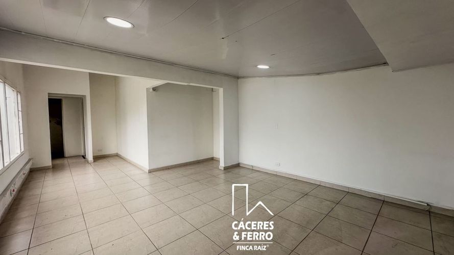 Casa en arriendo en Quinta Paredes, Bogotá, 613 m² · foto 4 de 19