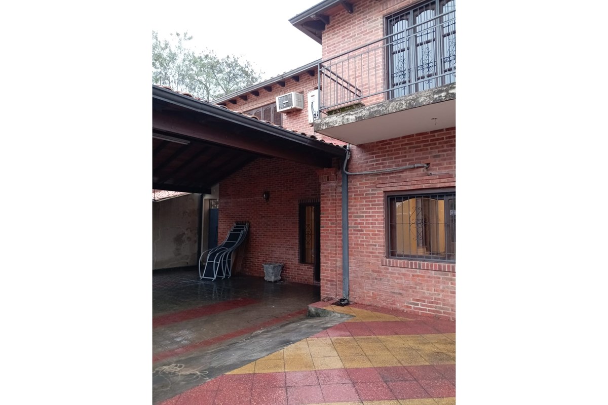 Casa-Alquiler-Mercedes Grau casi Tte Chirife, Mbachio II, Lambaré, Central — foto 2