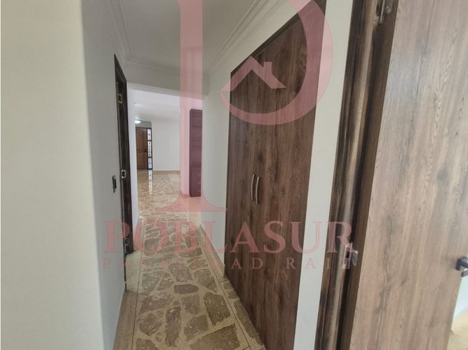 Apartamento de 3 alcobas en arriendo en Castropol, Medellín, 135 m² · foto 10 de 16