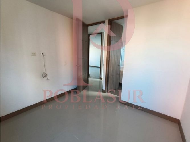 Apartamento de 3 alcobas en arriendo en Castropol, Medellín, 150 m² · foto 9 de 23