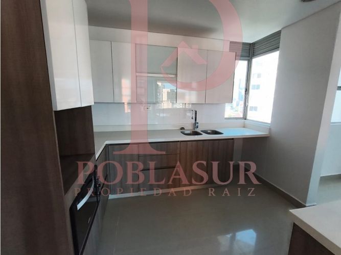 Apartamento de 3 alcobas en arriendo en Castropol, Medellín, 150 m² · foto 17 de 23