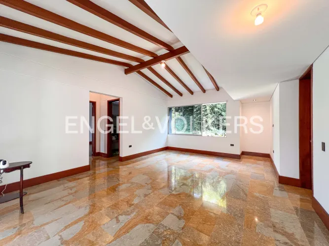 Casa de 4 alcobas en venta en Loma De Las Brujas, Envigado, 600 m² · foto 24 de 24