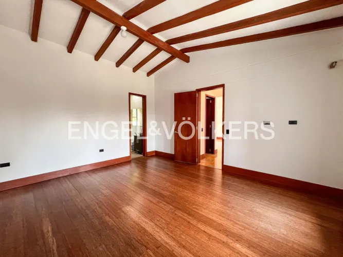 Casa de 4 alcobas en venta en Loma De Las Brujas, Envigado, 600 m² · foto 21 de 24
