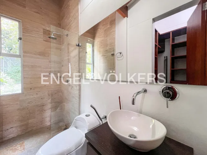 Casa de 4 alcobas en venta en Loma De Las Brujas, Envigado, 600 m² · foto 20 de 24