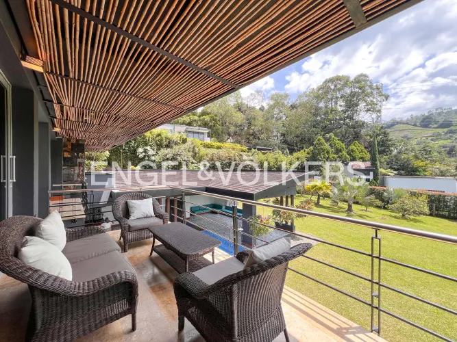 Casa de 4 alcobas en venta en Loma De Las Brujas, Envigado, 600 m² · foto 16 de 24