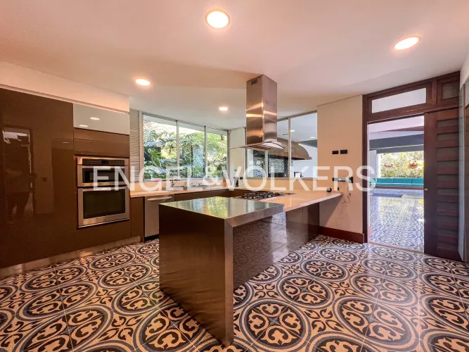 Casa de 4 alcobas en venta en Loma De Las Brujas, Envigado, 600 m² · foto 13 de 24