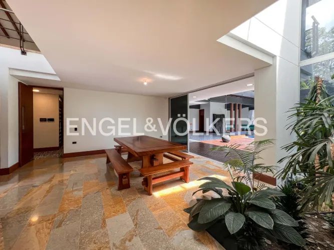 Casa de 4 alcobas en venta en Loma De Las Brujas, Envigado, 600 m² · foto 12 de 24