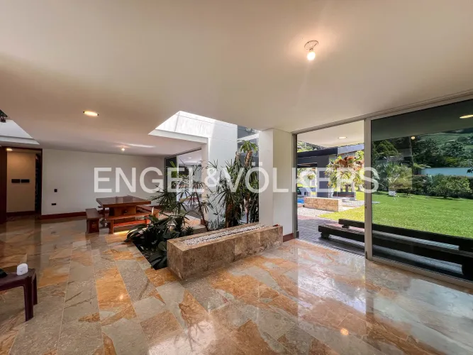 Casa de 4 alcobas en venta en Loma De Las Brujas, Envigado, 600 m² · foto 10 de 24