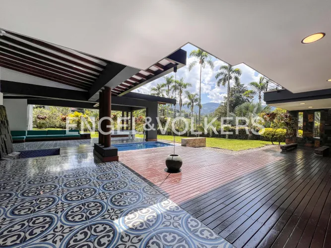Casa de 4 alcobas en venta en Loma De Las Brujas, Envigado, 600 m² · foto 7 de 24