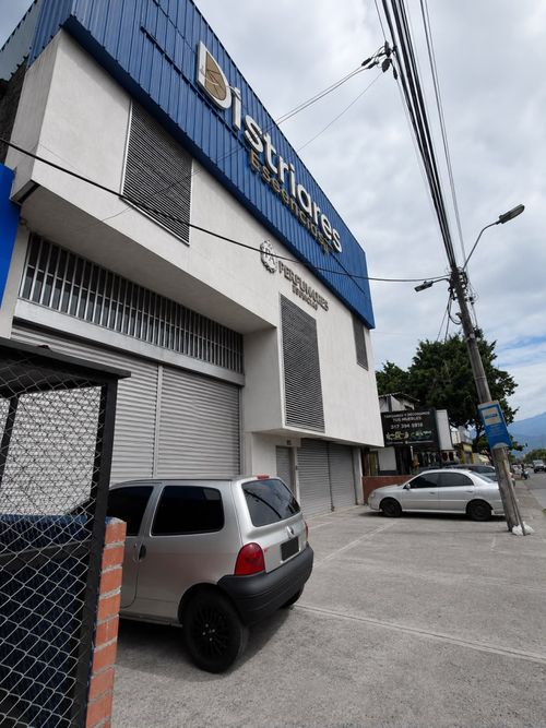 Edificio en arriendo en Junin, Cali, 1115 m² · foto 2 de 24