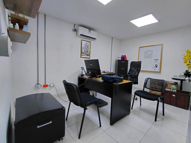Oficina en arriendo en Junin, Cali, 211 m² · foto 13 de 24