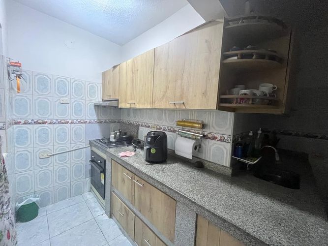Casa de 8 alcobas en venta en Caracoli, Ibagué, 146 m² · foto 11 de 21