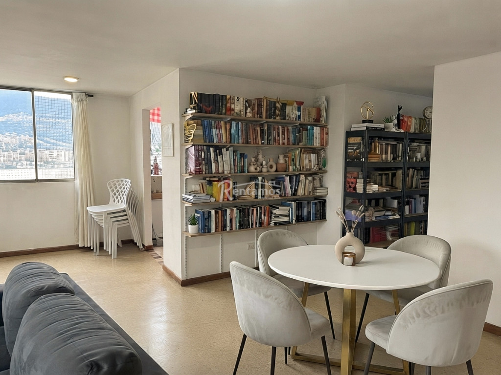 Apartamento en venta en El Portal, Envigado · foto 4 de 20