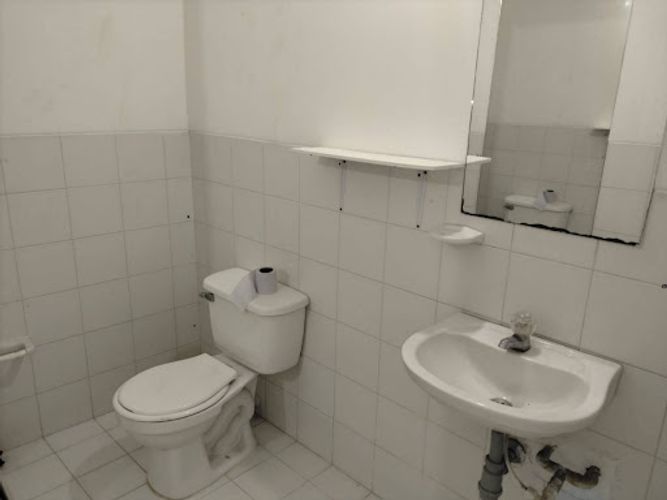 Local en arriendo en La Candelaria, Medellín, 32 m² · foto 8 de 8