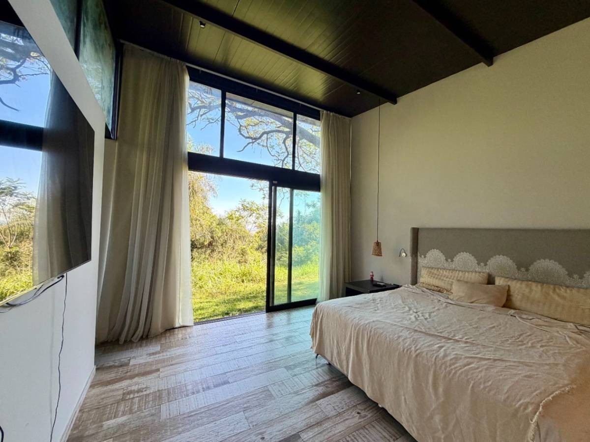 Vendo casa de 5 dormitorios en terreno de 8.7 hectáreas - San Bernardino — foto 3