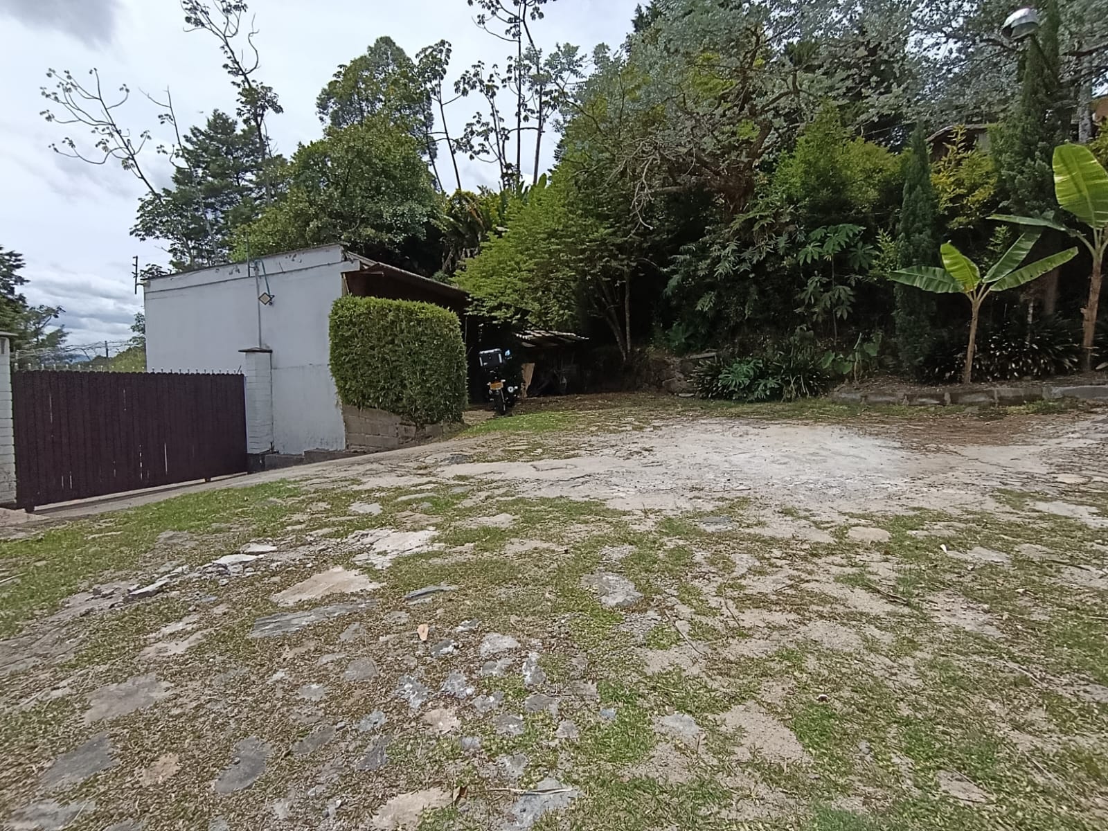 Casa en arriendo en El Poblado, Medellín · foto 4 de 19