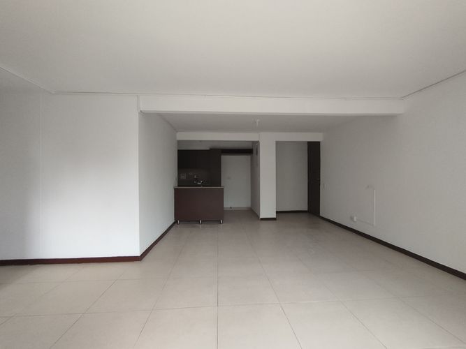 Apartamento de 3 alcobas en arriendo en Loma Del Esmeraldal, Envigado, 109 m² · foto 8 de 20