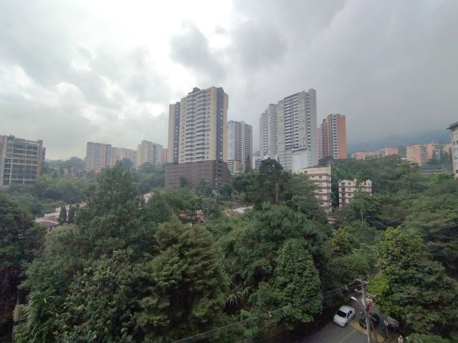 Apartamento de 3 alcobas en arriendo en Loma Del Esmeraldal, Envigado, 109 m² · foto 12 de 20