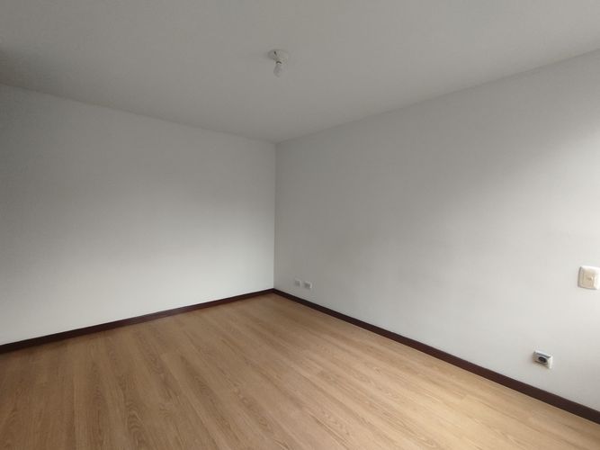 Apartamento de 3 alcobas en arriendo en Loma Del Esmeraldal, Envigado, 109 m² · foto 17 de 20