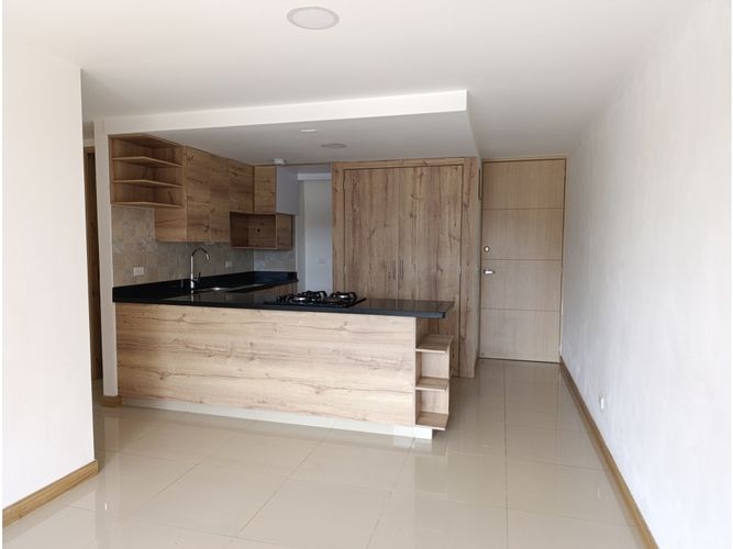 Apartamento de 3 alcobas en venta en El Carmen De Viboral, El Carmen de Viboral, 75 m² · foto 5 de 24