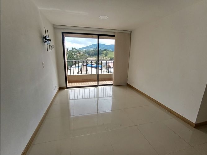 Apartamento de 3 alcobas en venta en El Carmen De Viboral, El Carmen de Viboral, 75 m² · foto 6 de 24