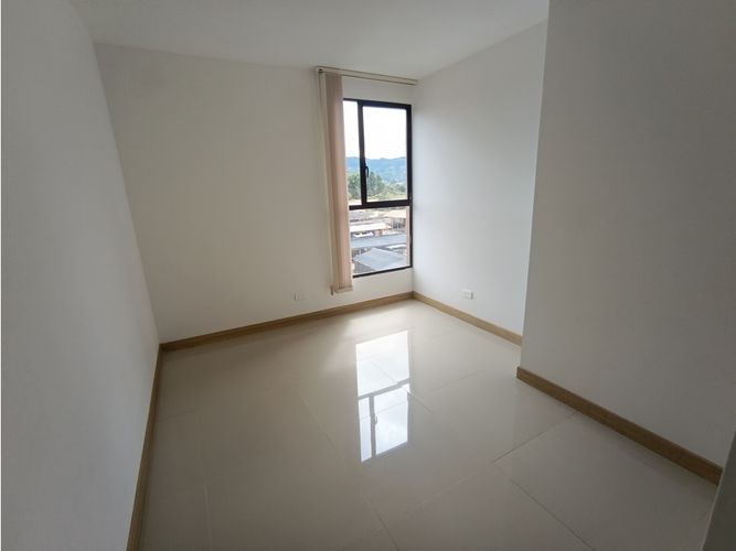 Apartamento de 3 alcobas en venta en El Carmen De Viboral, El Carmen de Viboral, 75 m² · foto 12 de 24